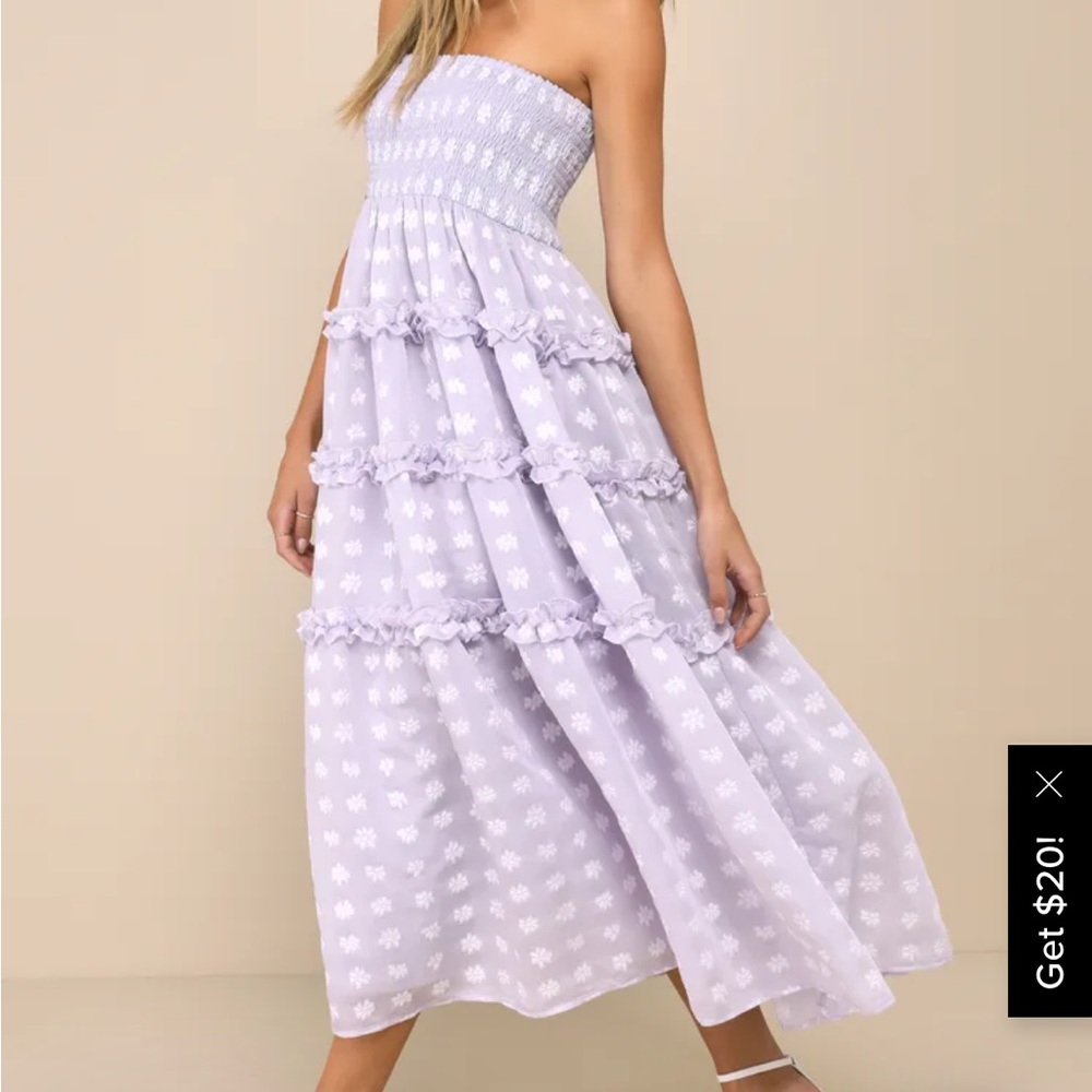 Lulu's Strapless Lavender Floral Dress